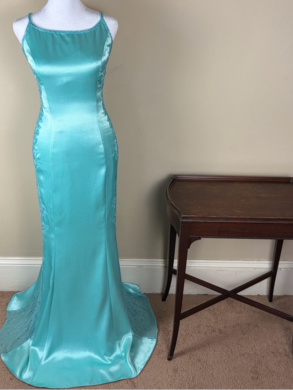 Vintage 90s Le Gala by Mon Cheri Icy Blue EUC Mermaid Size 8 Beaded Prom Dress